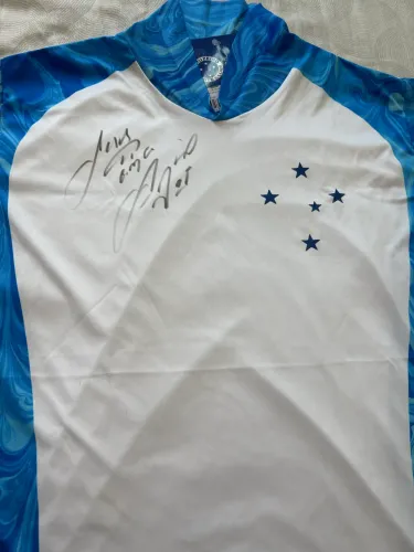 Camisa autografada