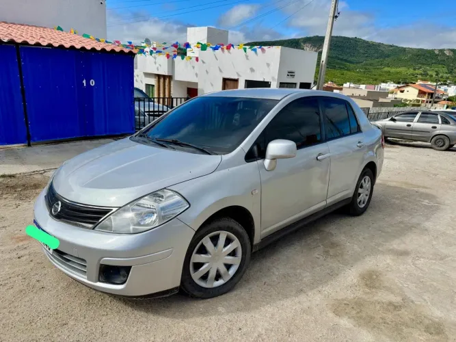 Nissan Tiida Sedan 1.8 16V Flex Fuel 4P 2012