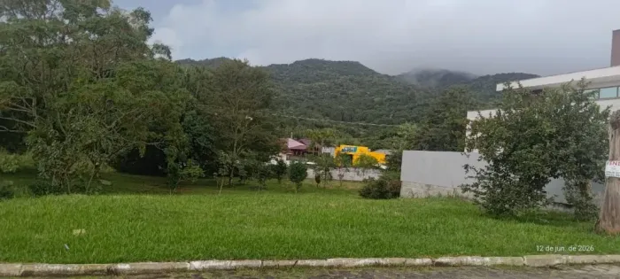 Terreno ao lado da área verde do Condomínio Terra Norte Lote 7 com 360 m²