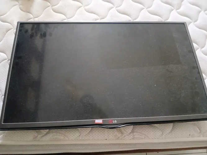 Tv lg 32' Led queimado