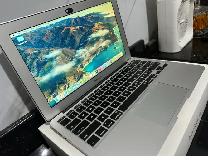 MacBook Air 2015 (Seminovo)