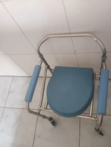 Cadeira para banho.