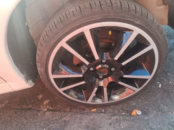 Rodas zeradas de carro savero , gol