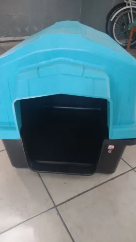 Casa para cachorro adulto com vários acessórios 