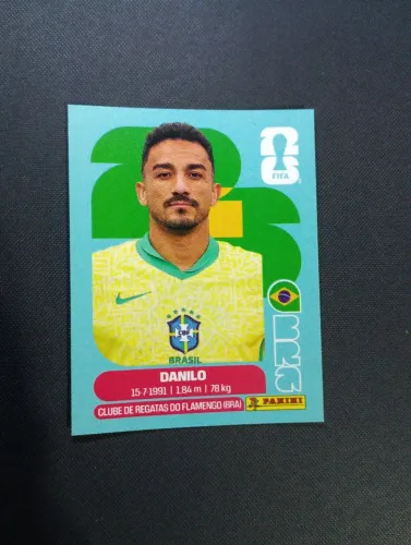 Figurinha oficial Danilo