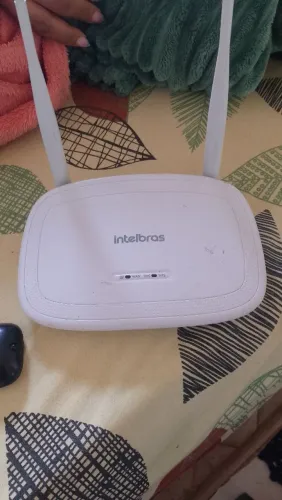Roteador Intelbras com fonte 20 peças