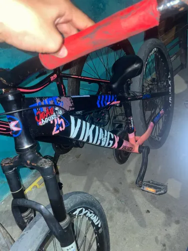 Vendo quadro da vikingx tuff 25! Chama pra rolo em uma Gios com torna da minha parte!