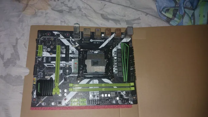 TRÊS PLACAS MÃE X99 E UMA FONTE KCAS 500W, PARA REPARO OU SUCATA 