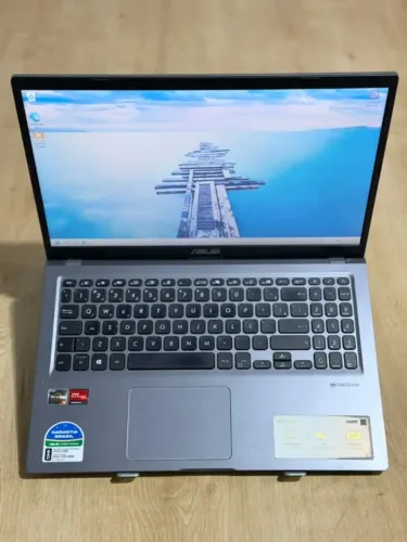 ASUS M515D | Ryzen 5 | 8GB RAM | 256GB SSD