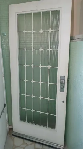 Porta.maciça medida 208 x 90