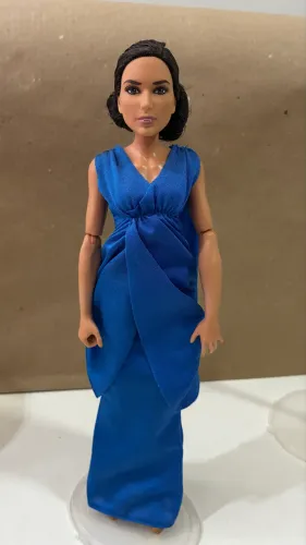 Boneca Mulher Maravilha vestido azul