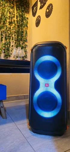 Caixa de Som Torre JBL PartyBox 710 - 800W RMS Bluetooth (Usada_Extremamente Conservada)
