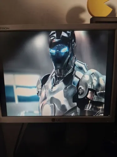 Vendo este monitor LG