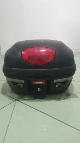 Baú Givi 33 litros