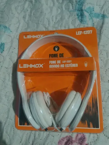 Vende-se fones com fio Lehmox urgente 