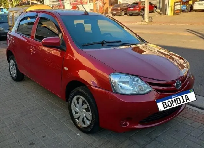 Toyota Etios X 1.3 Flex 16V 5P Mec. 2017