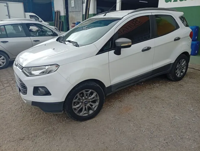 Ford Ecosport Freestyle 1.6 16V Flex 5P 2015