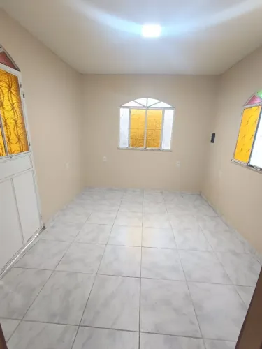 //Casa com 2 Qrts no Nova Cidade - Financia