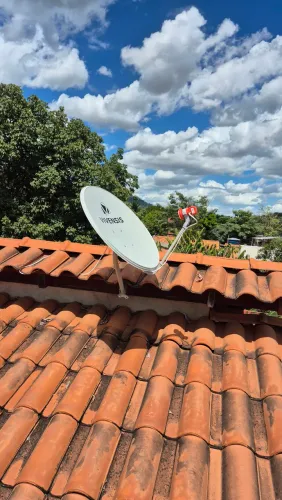 Instalação e manutenção de antenas