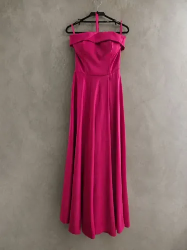 Vestido festa pink/fúcsia tomara que caia com fenda