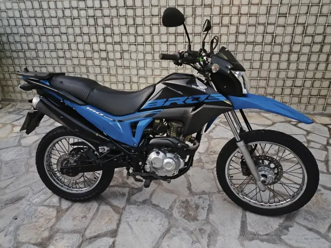 Bros ESDD 2018 Moto de Garagem.