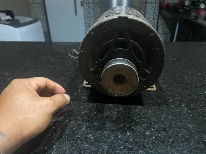 Motor elétrico 400 reais