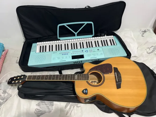 VENDO TECLADO E VIOLÃO!!