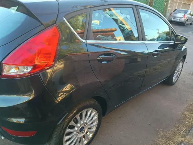 Ford Fiesta Tit./tit.plus 1.6 16V Flex Aut. 2014