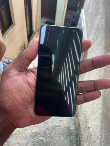 Samsung J6
