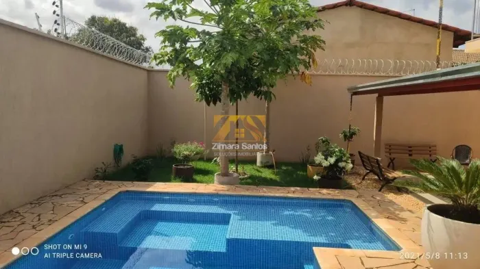 Sobrado com 4 Quartos à Venda, Plano Diretor Sul - Palmas
