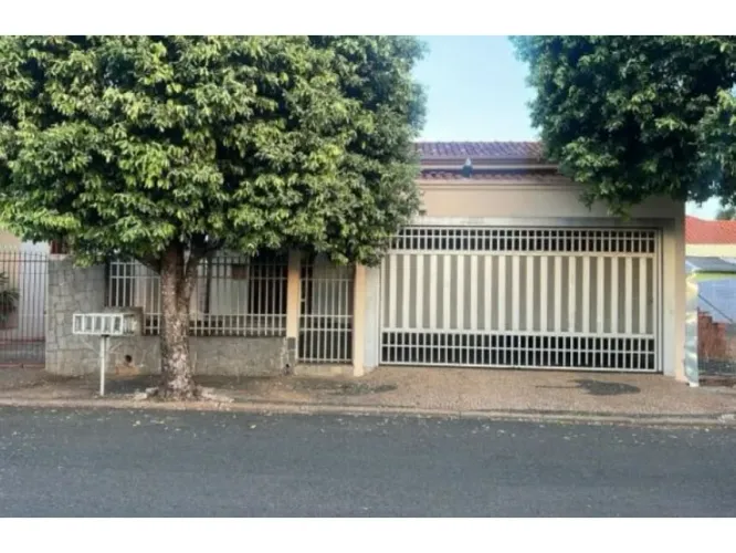 Casa em Leilão - Centro - Tupã - SP