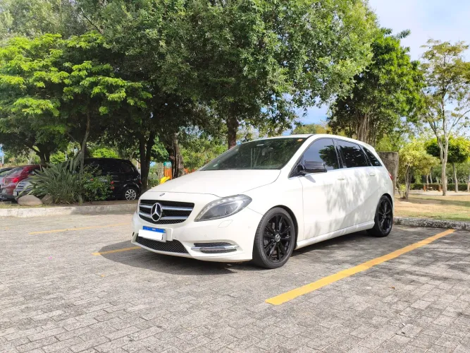 Mercedes-Benz Classe B 200 CGI 1.6 TB Sport 156cv AUT 2013