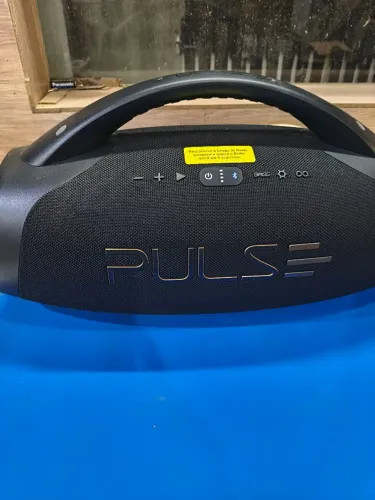 Caixa de Som Pulse X Bombox 220w na garantia