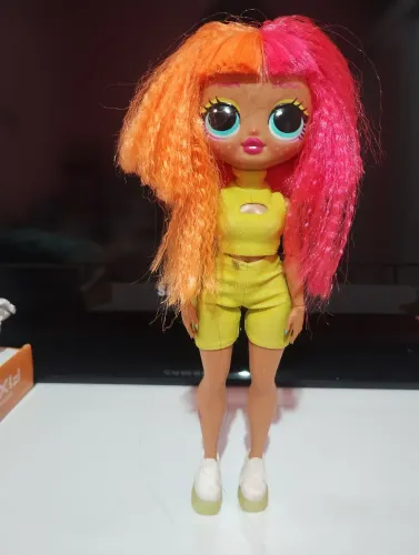 Boneca lol surprise