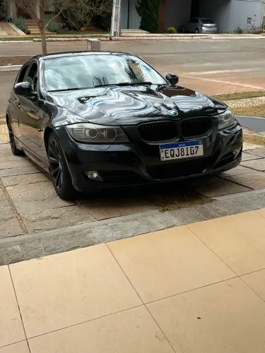 BMW 320I A 2010