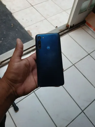Moto G8 power