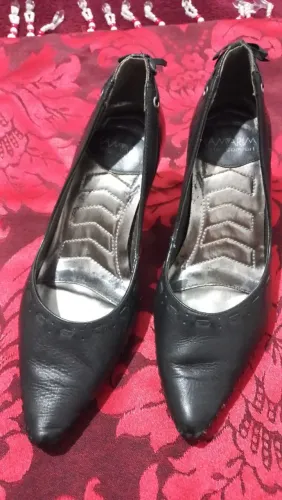 Scarpin bico fino total confort Ramarim 35 salto 8 cm Couro