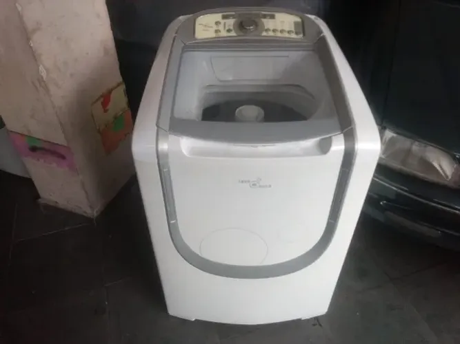Lava e Seca Eletrolux LST12 127V, funcionando muito bem