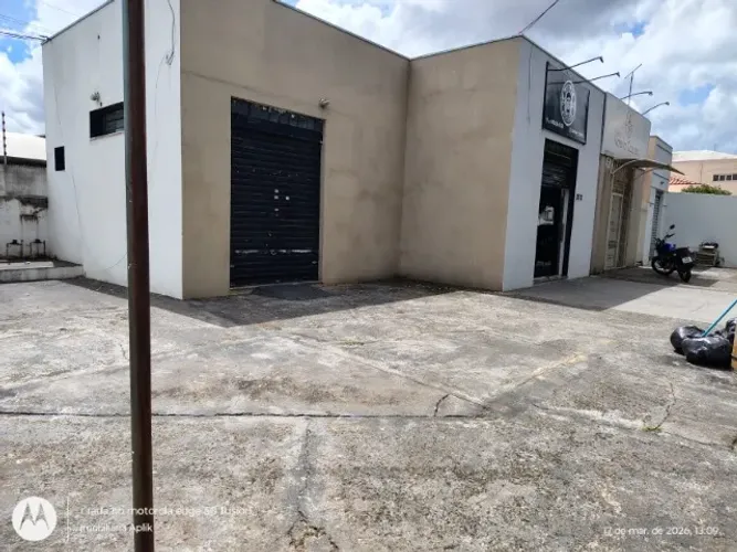 Boa Vista - 4 Salões Comerciais 40m2 terreno 11x25 para venda. Ótima Localização