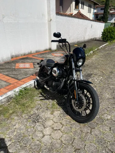 Harley 883R