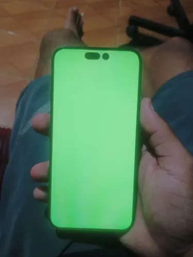 iPhone 15 pro max só serve pra retirar peças 