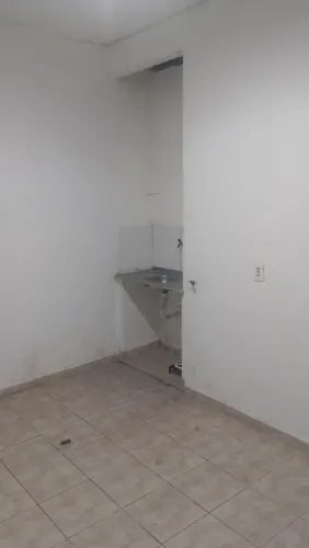 Aluga-se kitnet pra solteiro ou casal sem filhos