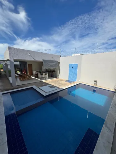 Deck com Piscina e 01 quarto para aluguel