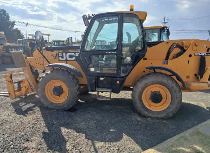 Manipulador JCB 540-170 ano 2022 com 4.600 horas, em SP