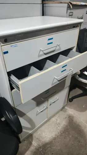 Armário organizador com caixinhas de aço Usado