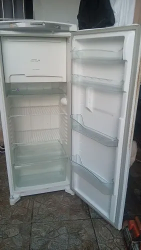 Geladeira Consul