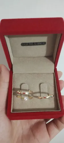 Alianças de ouro