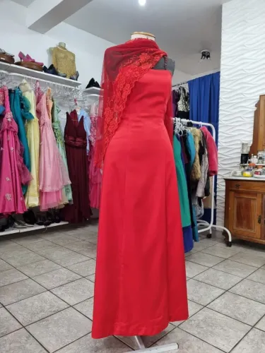 Vestido de Festa Longo Vermelho + Echarpe | Seminovo | Excelente Estado