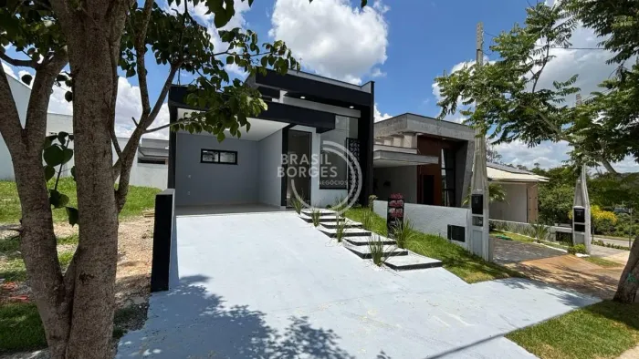 Casa à Venda no Condomínio Villagio Ipanema 1  3 Dormitórios, 1 Suíte, 105 m²  Zona Norte 