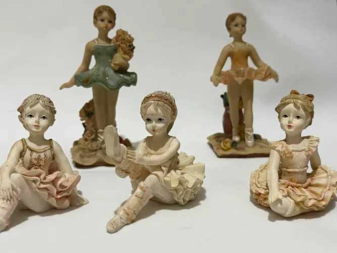 Estatuetas Decorativas